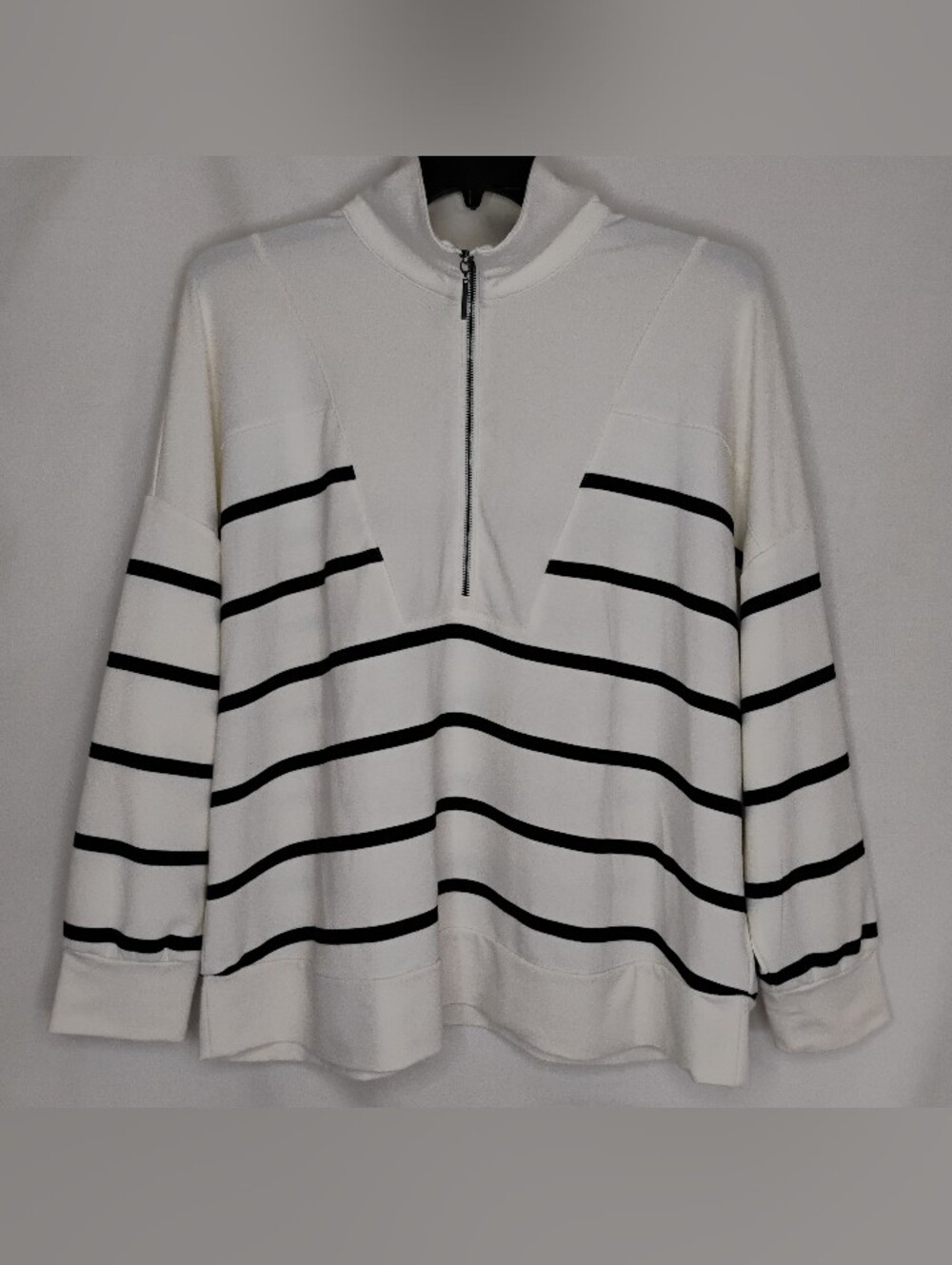 Women's Size 2X Off White & Black Stripes Half Zip Sweatshirt Mock Neck Pullover